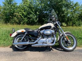 Harley Davidson XL883L Super Low, weiss