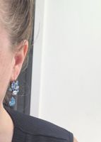 Elegante Ohrringe mit blauen Steinen
