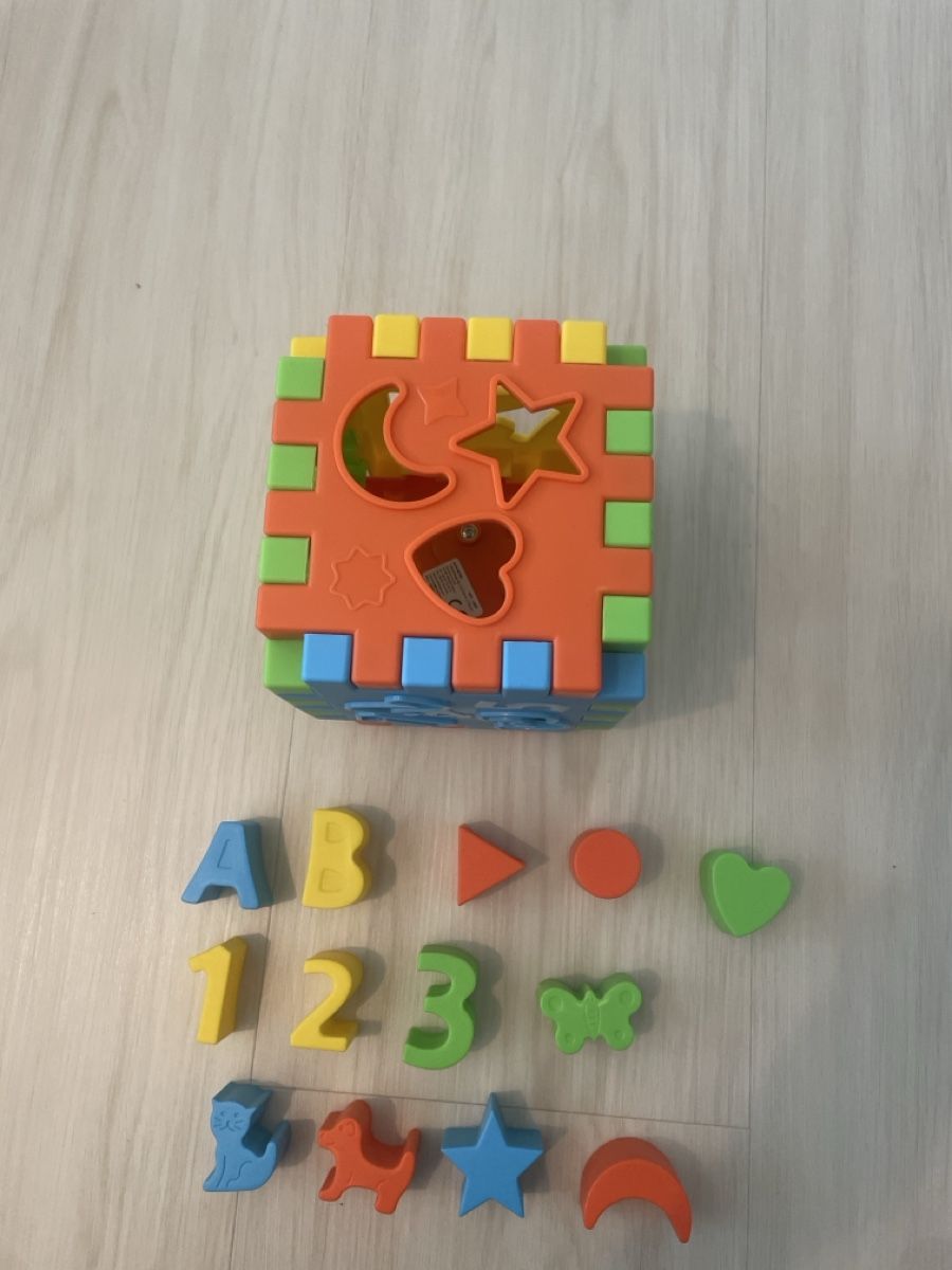Puzzle: Colorful Shape Sorter Puzzle Set - Educational Toy Fun! – Usato da Effretikon venduto da lio_gjr8 1