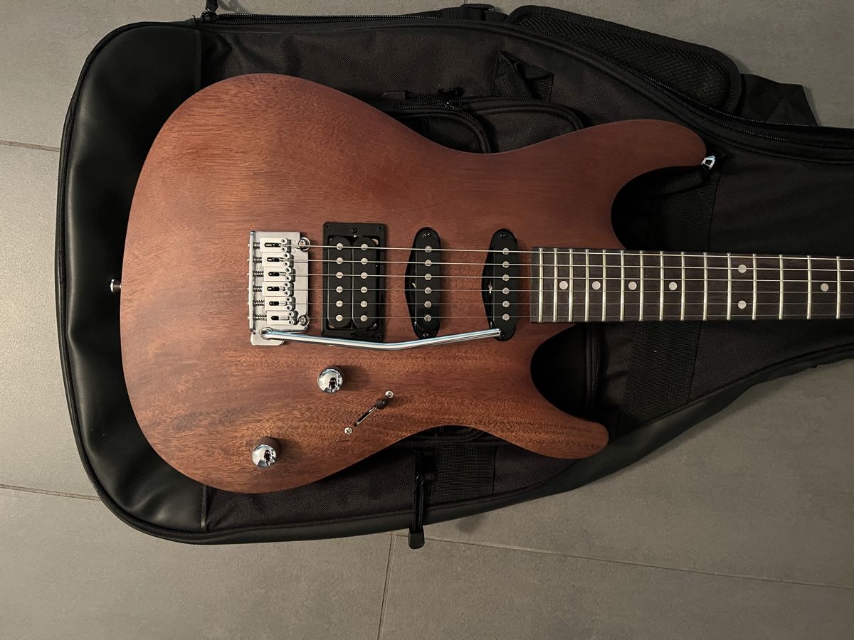 Ibanez Strumenti musicali: Ibanez Gio – Nuovo (secondo la descrizione) da Chur venduto da Calandianner 4