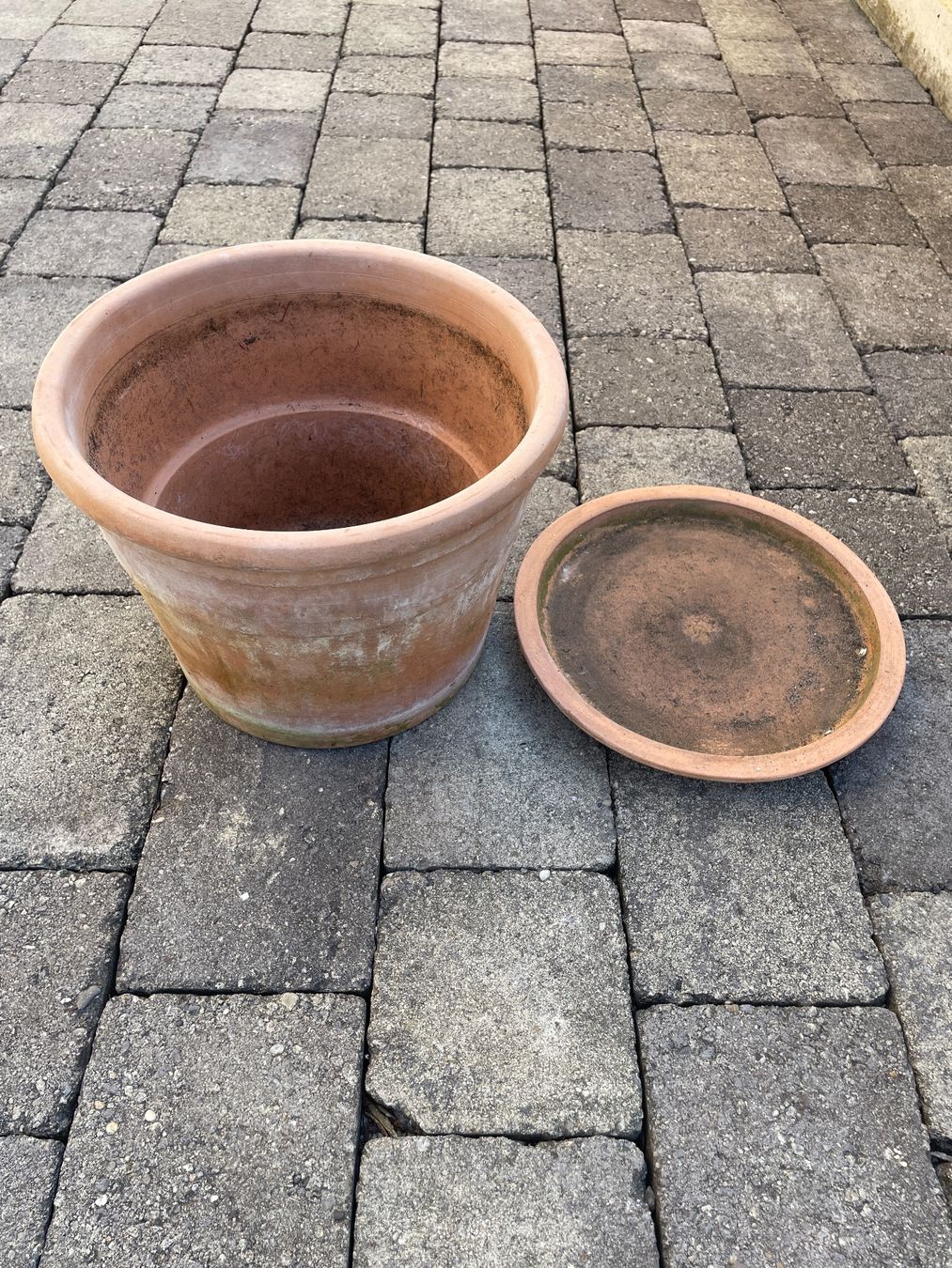 Pots de fleurs: TONKÜBEL mit UNTERSATZ – D'occasion à Geuensee par naruka 2