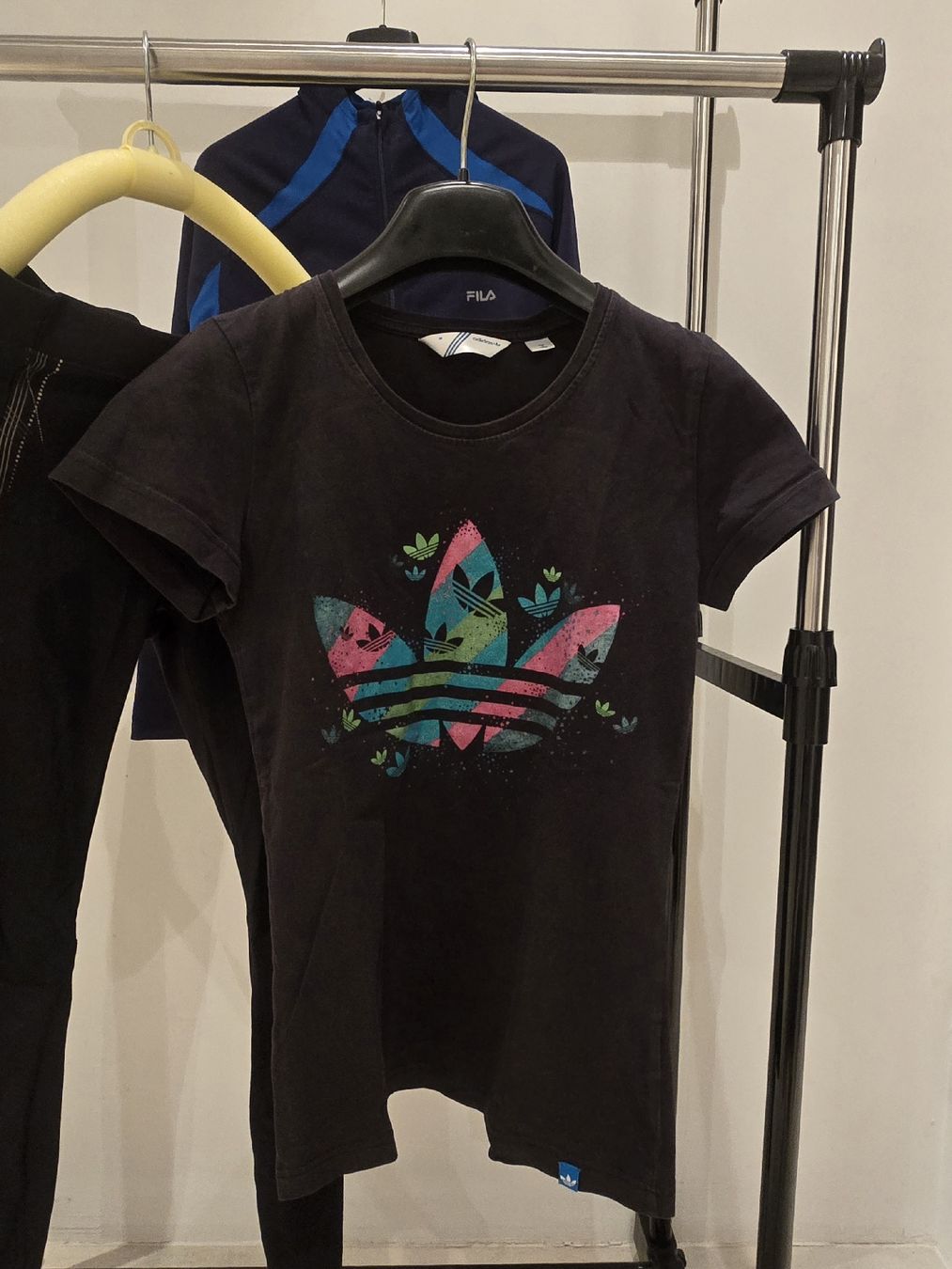 Skins Kleiderpakete: Kleiderpaket "Sport" Gr. S – Gebraucht aus Rorschacherberg von Olgamedved 3