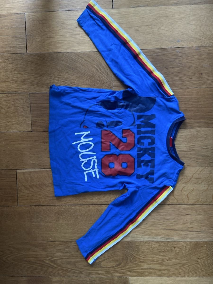 Disney Camicie, T-shirt & Polo: Langarmshirt Mickey Mouse blau Grösse 110  – Usato da Zürich venduto da ManonsVintage