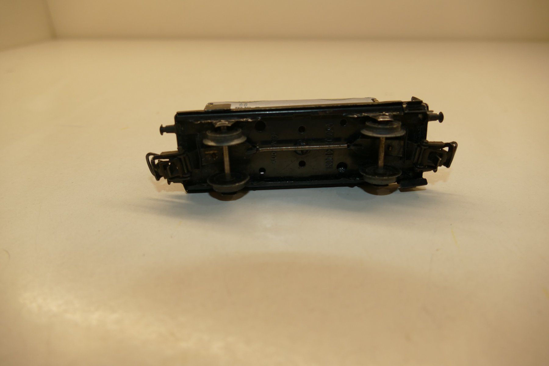 Märklin Modelleisenbahnen: Märklin H0: DB Kesselwagen Esso – Gebraucht aus Niederhasli von rail-duerst 5
