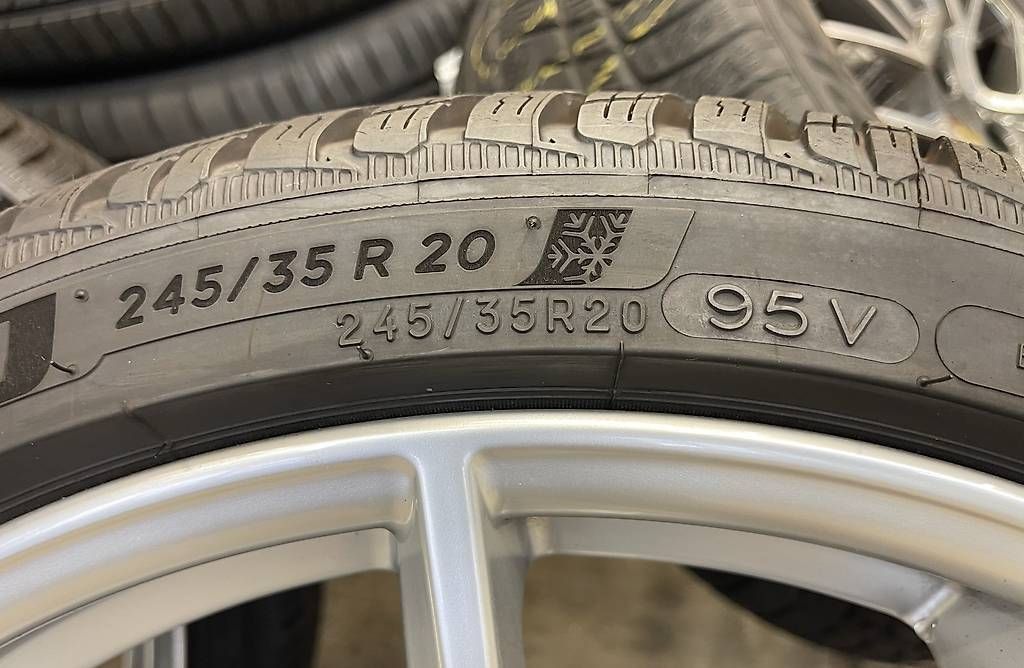 Pneumatici & Ruote complete: Original Porsche Carrera 991-992  – Usato da Aarau venduto da Avdyli1 4