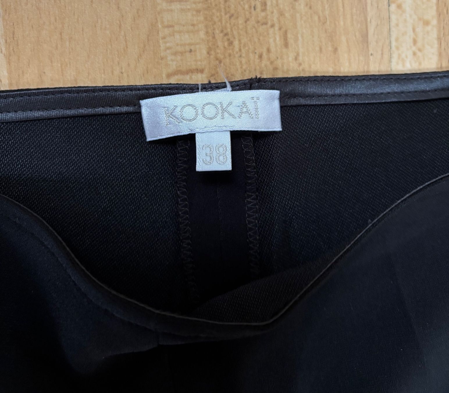 Kookai Pantaloni: Kookai - Schlaghose mit Chiffon-Einsatz - schwarz - Gr. 38 – Usato da Zofingen venduto da Justizia_01 3