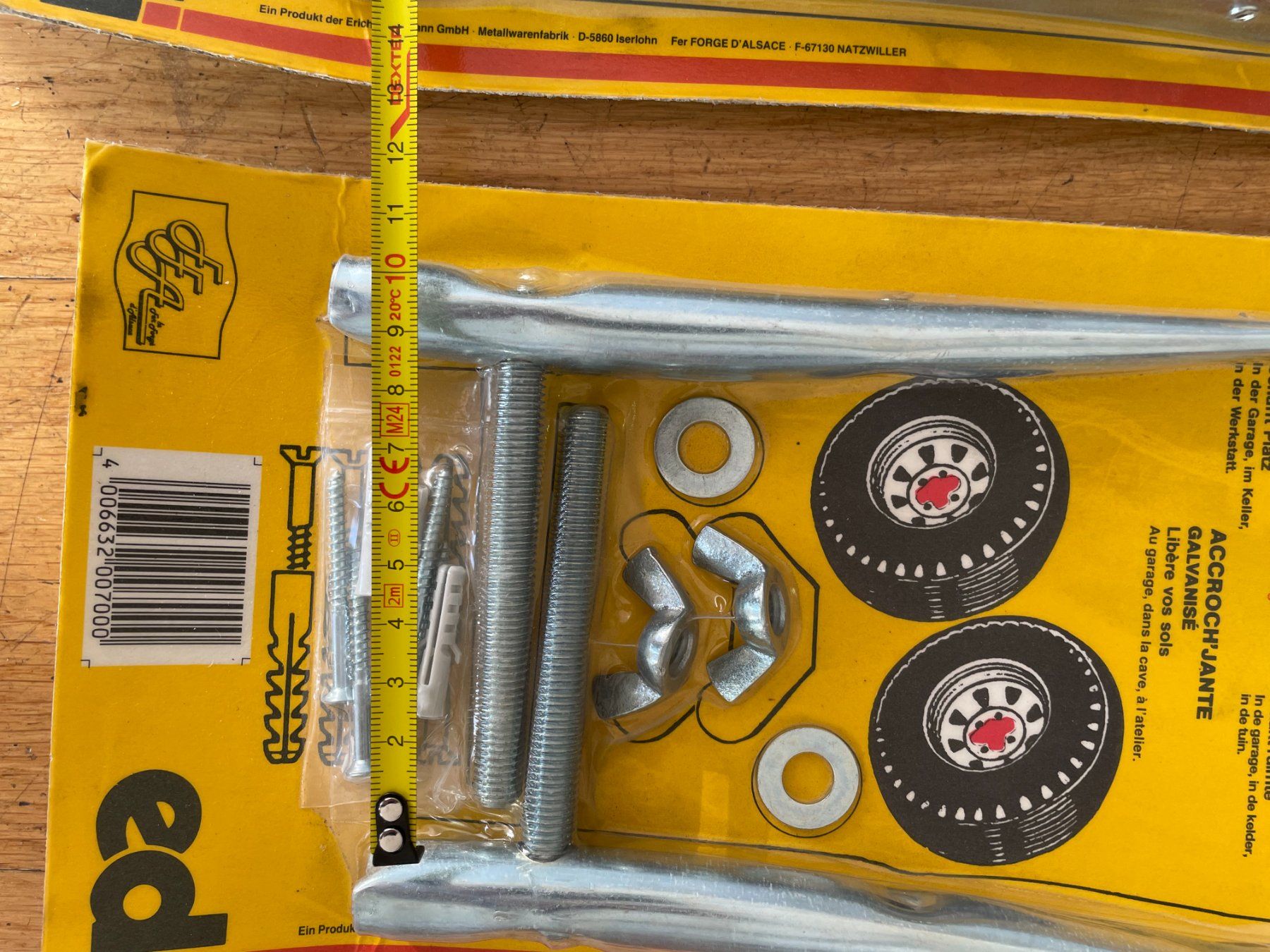 Supporti a parete: Deux kits de systèmes de fixation de roues / jantes au mur – Nuovo e nell'imballaggio originale da Petit Lancy venduto da gil_hr6v 4