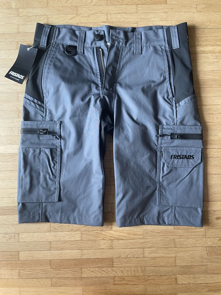 Pantaloni: Arbeitshosen Kurz – Nuovo (secondo la descrizione) da Bern venduto da Sienna_Skies
