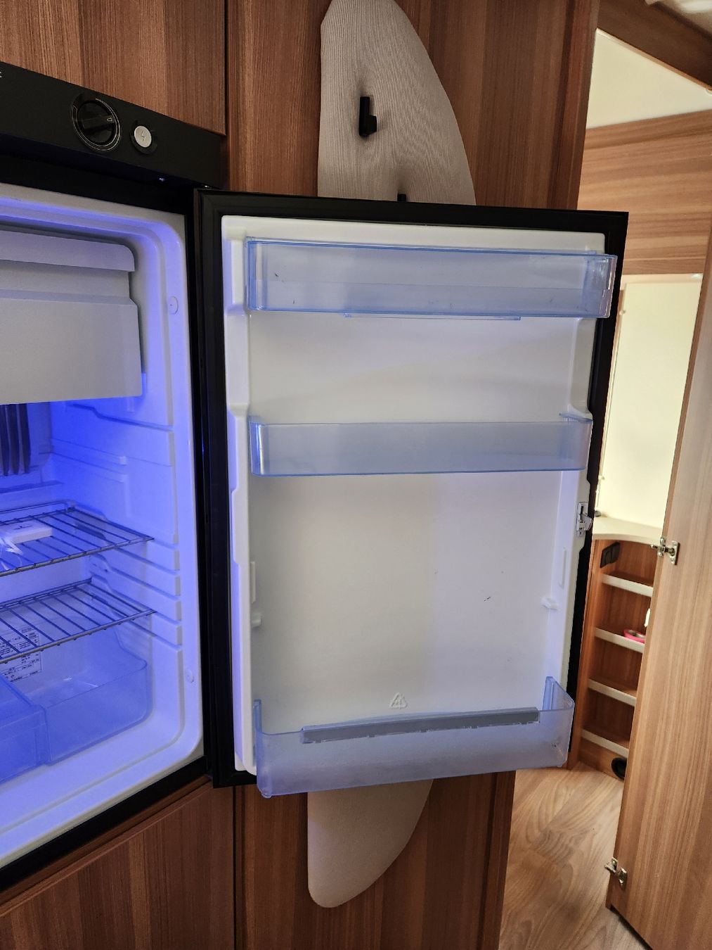 Frigoriferi: Dometic Absorber Kühlschrank – Usato da Kerns venduto da walti88 2