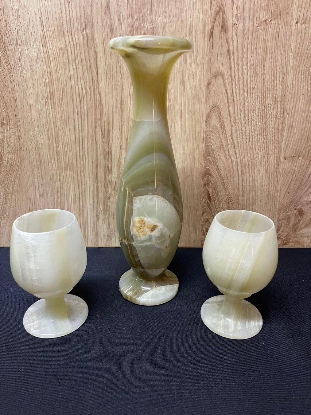 Vasen & Gefässe: Grosse Onix Vase mit 2 Onix Becher – Gebraucht aus Dübendorf von Crioula