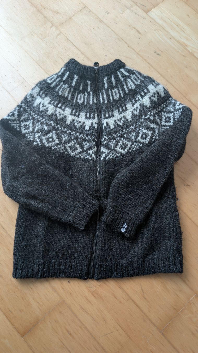 Maglioni & Felpe: Island Pullover  – Usato da Stäfa venduto da Viviane77