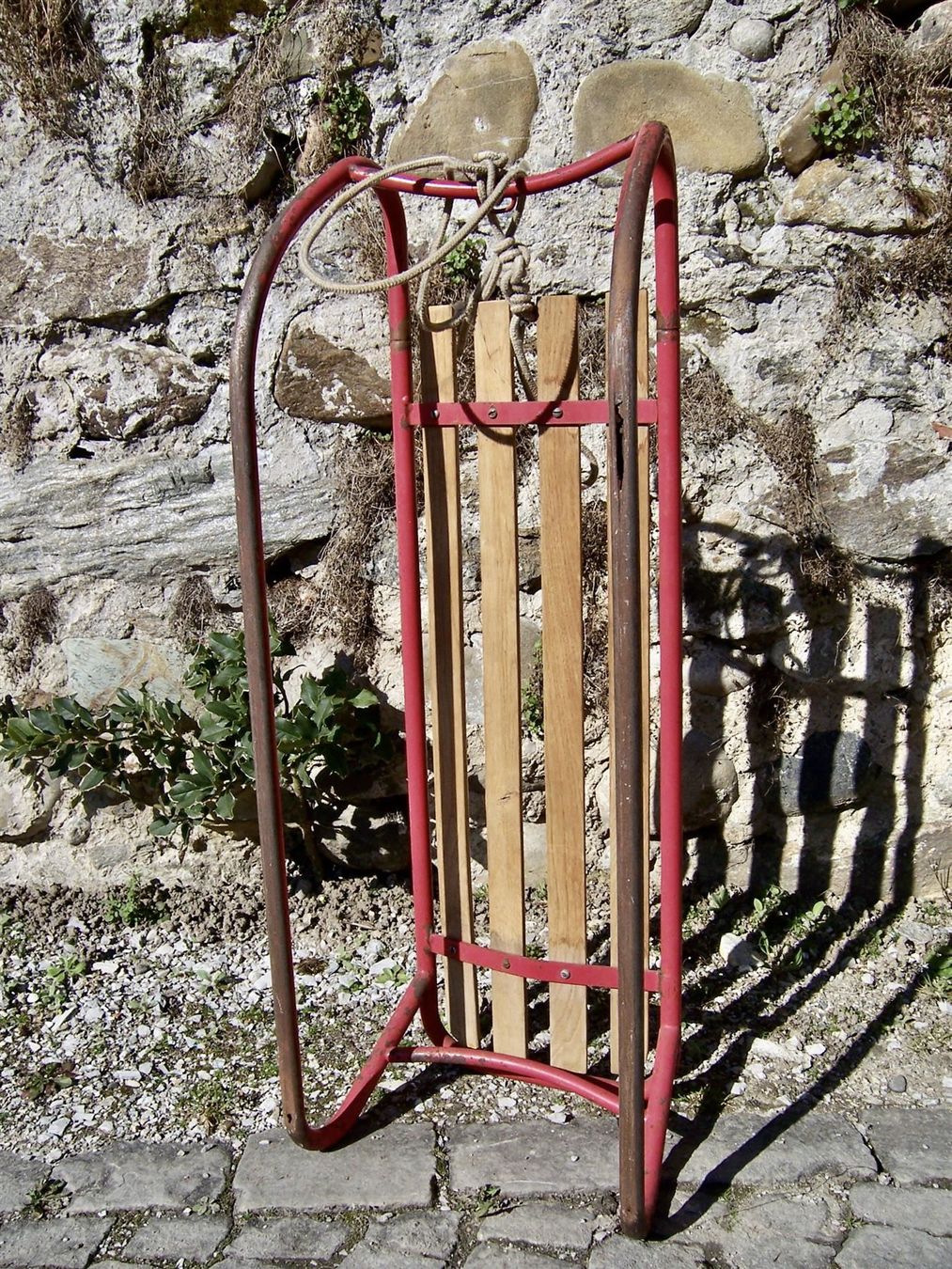 Schlitteln: Vintage Schlitten Stahlrohrschlitten SKS – Gebraucht aus Kerzers von wisaundso 6