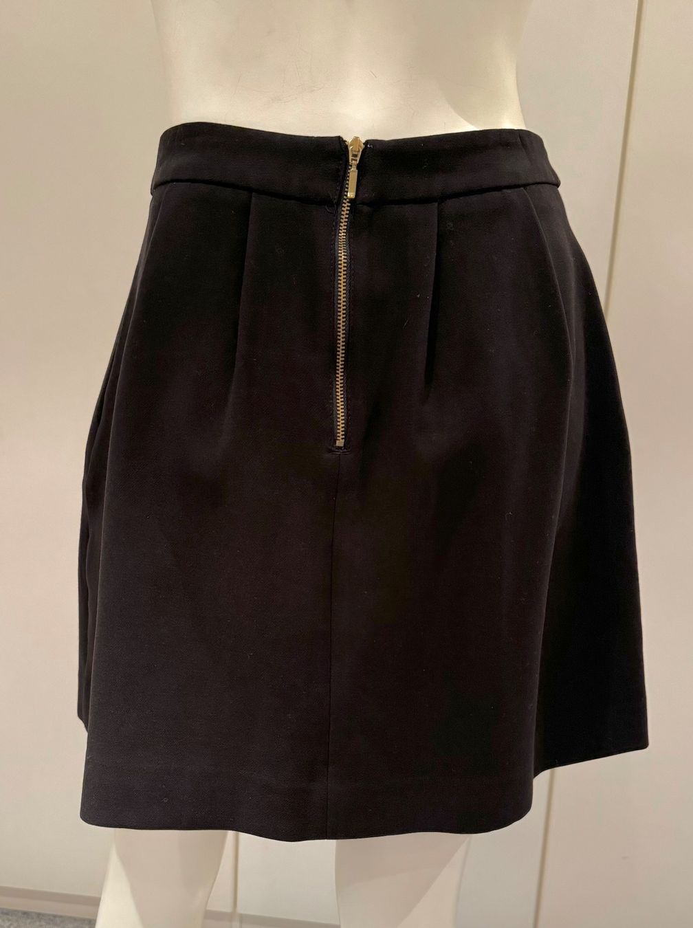 Vestiti & Gonne: Jupe noire à godets S – Nuovo (secondo la descrizione) da Genève venduto da fto_sz8d 2