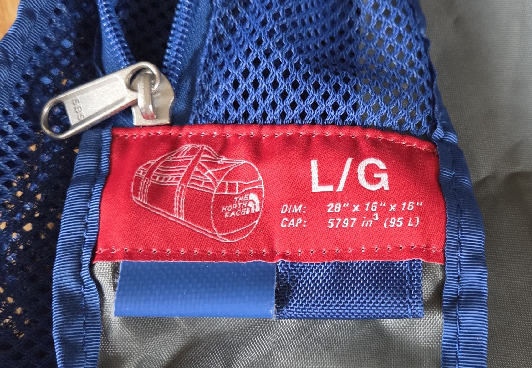 North Face Sacs: The North Face Base Camp Duffel L blau – D'occasion à Regensdorf par con_t8gk 5
