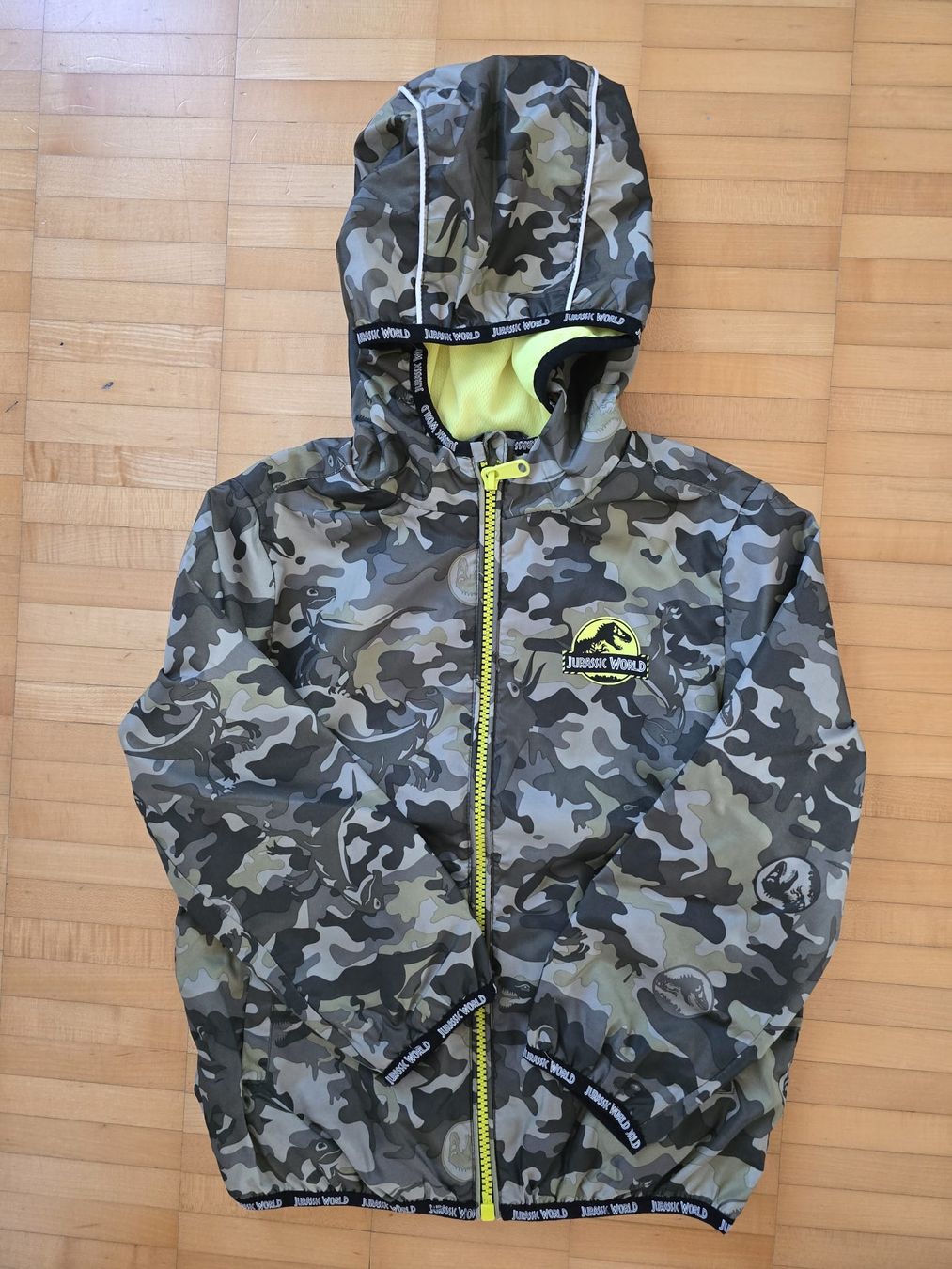 Vestes & Manteaux: Leichte Kinderjacke, Grösse 110 – D'occasion à Oftringen par Tunertune