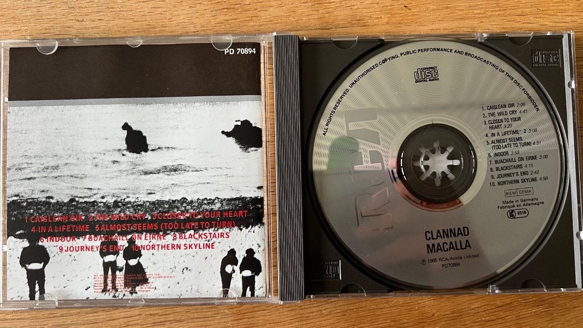 CD: Clannad - Macalla / CD - 1. D-Press. 1985 – Usato da Gais venduto da soundcave57 2