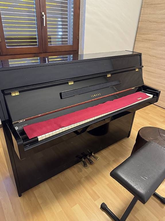 Instruments de musique: Pianoforte verticale Yamaha – D'occasion à Cugnasco par Sempy80