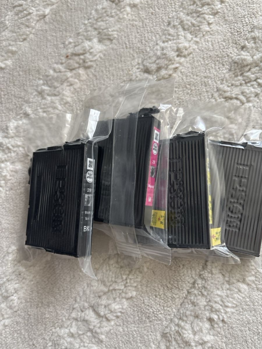 Epson Cartouches & Toner: Epson Druckerpatronen 29 – Neuf avec emballage d'origine à Luzern par bro_c8pg 1