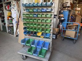 Mobiler Schraubenwagen inkl. Boxen, B: 86, H: 150, T:70cm