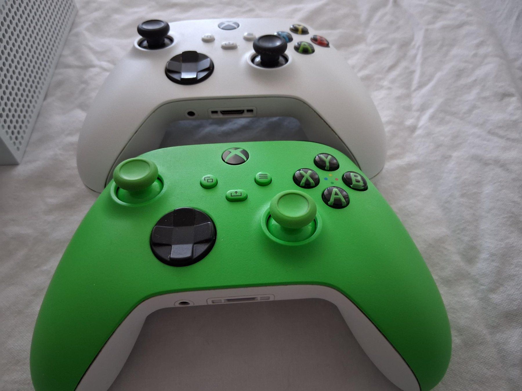 Microsoft Consoles: Xbox Series S, 512 GB, Controller – D'occasion à Schüpfheim par lestat04 1