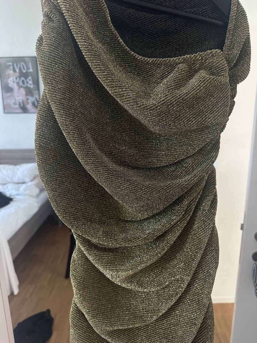 Vestiti: Glittzerkleid von Pretty Little Thing – Nuovo (secondo la descrizione) da Zürich venduto da Laui91 1