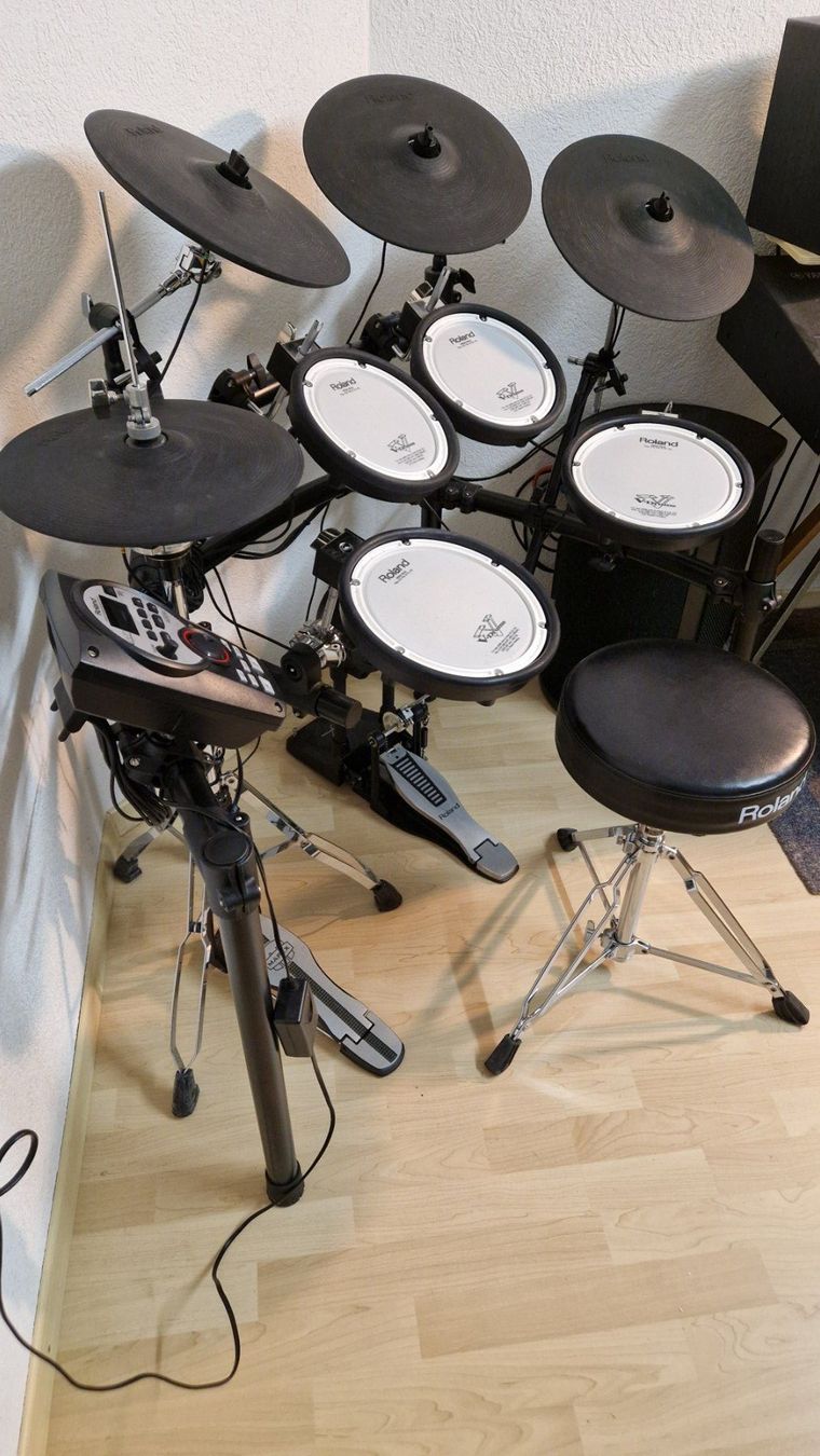 Roland Strumenti musicali: E-Drum Roland TD-11 – Usato da Otelfingen venduto da V_St 2