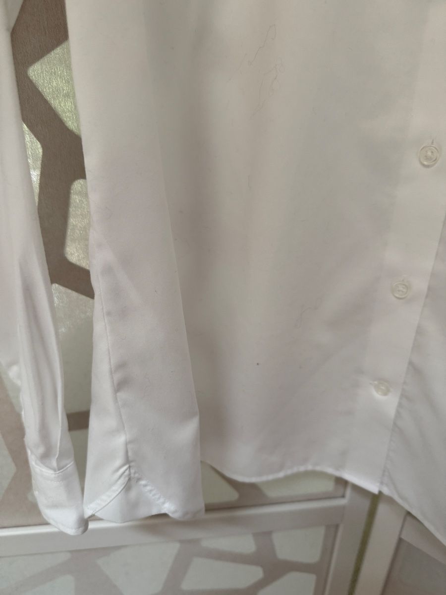 Chemisiers: Great new White cotton blouse. S – Neuf (Voir description) à Grund b. Gstaad par PlageNeigeplus 3