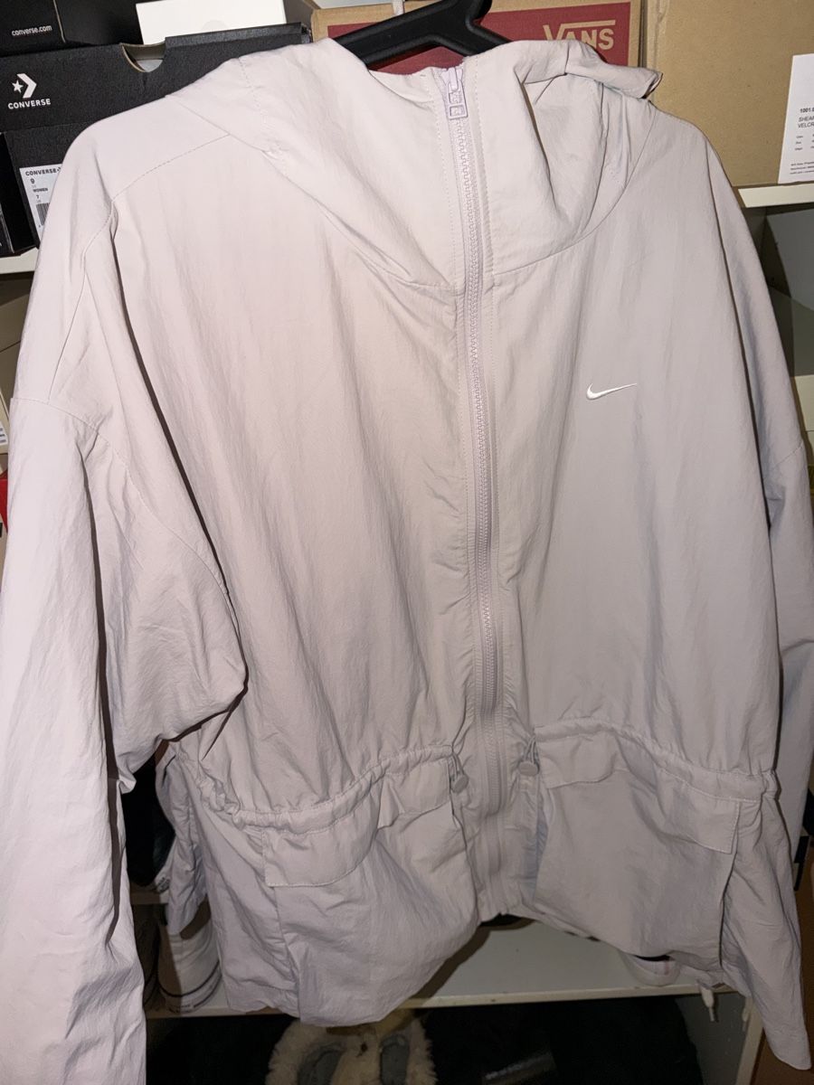 Nike Jacken: Nike Jacke, XL – Gebraucht aus Gutenswil von jus_nr7h 1
