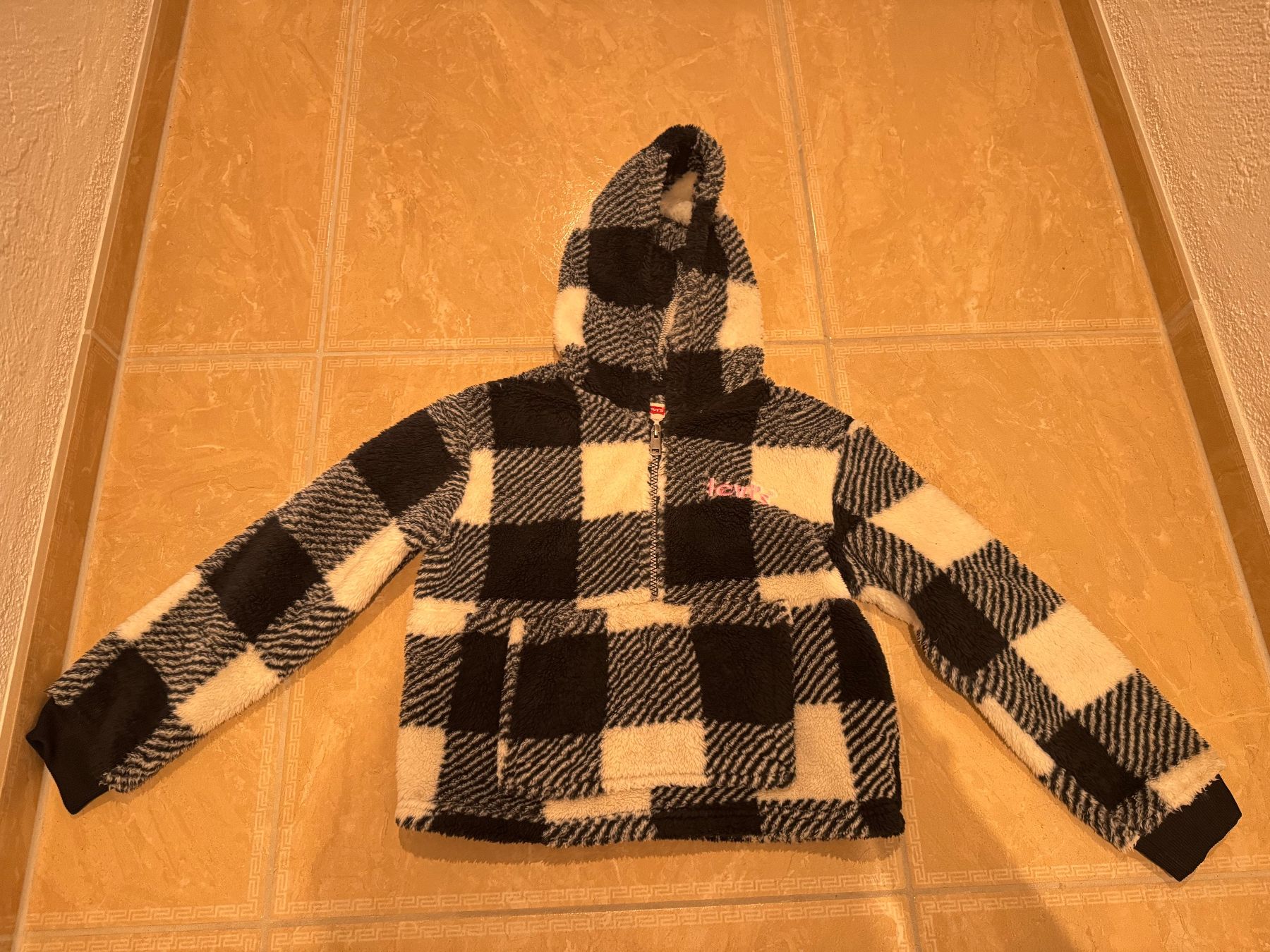 Levi's Maglioni & Felpe: Levis schöner Kuschelpulli, 8J 128 – Usato da Klingnau venduto da Markus14