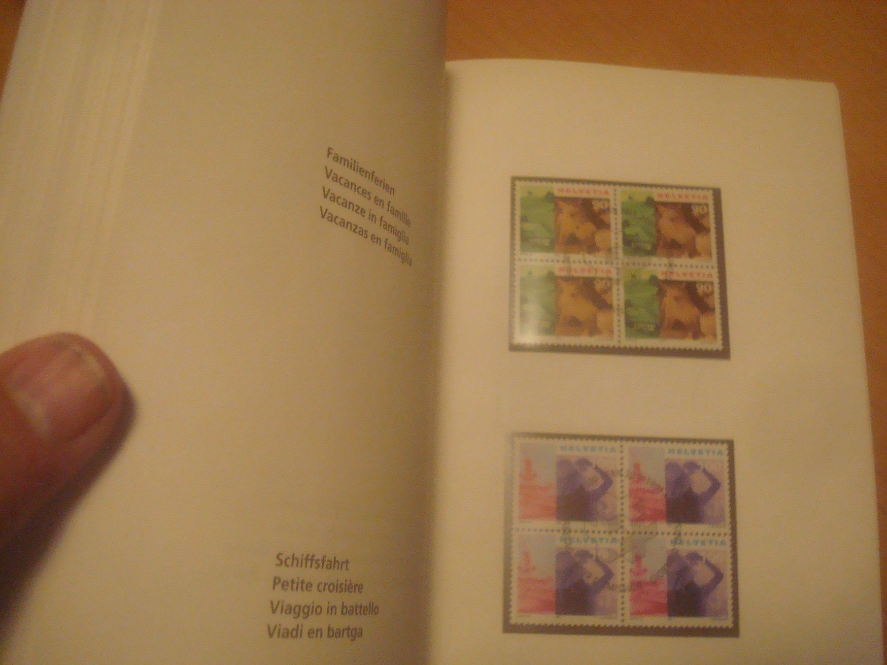 Tutti i francobolli: CH 2001 Jahresbuch mit Halbmond Stempel – Usato da Gordola venduto da Polentaefung 4