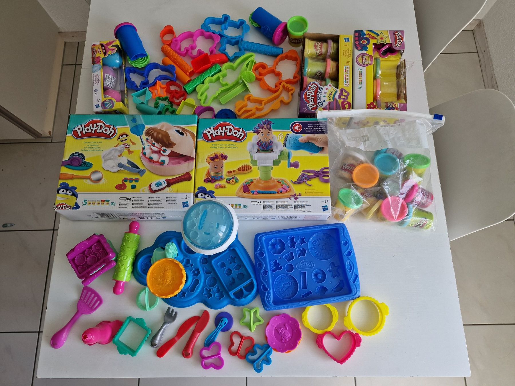 Play-Doh Jouets: Play Doh Knetsachen – D'occasion à Rain par JLT1020