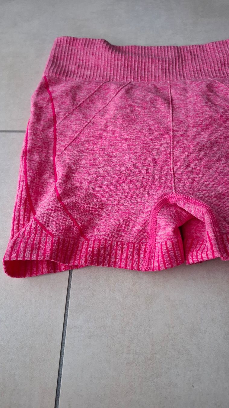 Pantaloni: Fitness Shorts - Grösse M – Nuovo e nell'imballaggio originale da Rickenbach b. Wil venduto da Beautiful.Things 1