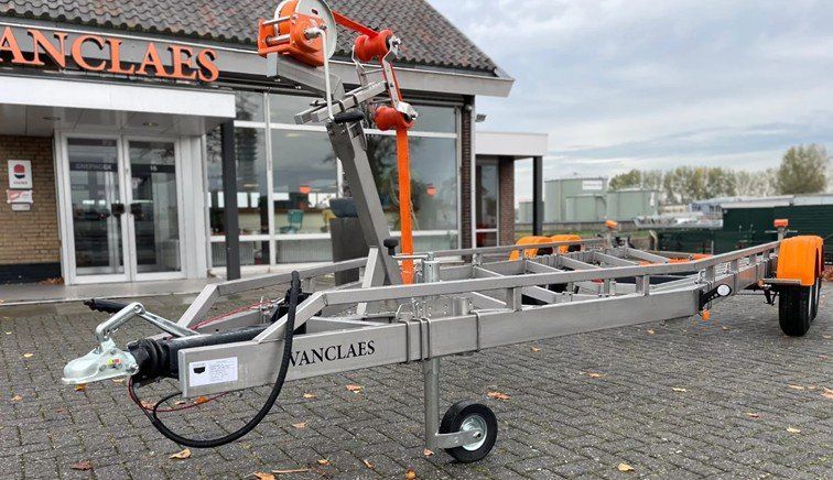 Rimorchi: Bootstrailer Edelstahl Vanclaes Base 2750kg – Nuovo (secondo la descrizione) da Gunzgen venduto da HofmannAnhaenger 1