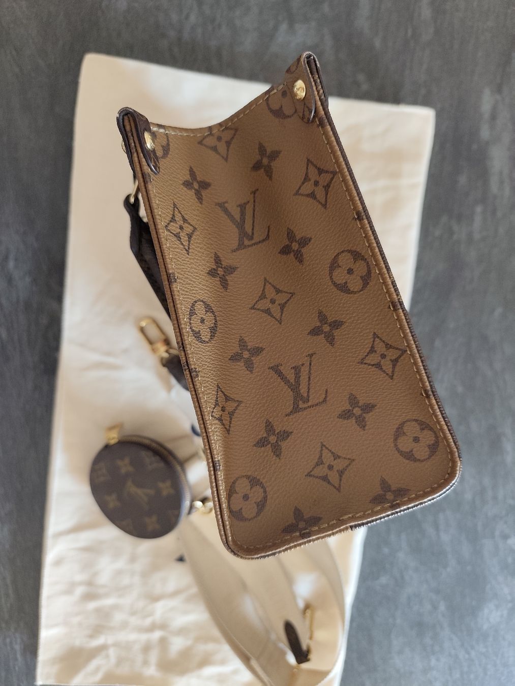 Louis Vuitton Borse da donna: Louis Vuitton sac OnTheGo PM – Nuovo (secondo la descrizione) da Martigny venduto da Vintage-23 6