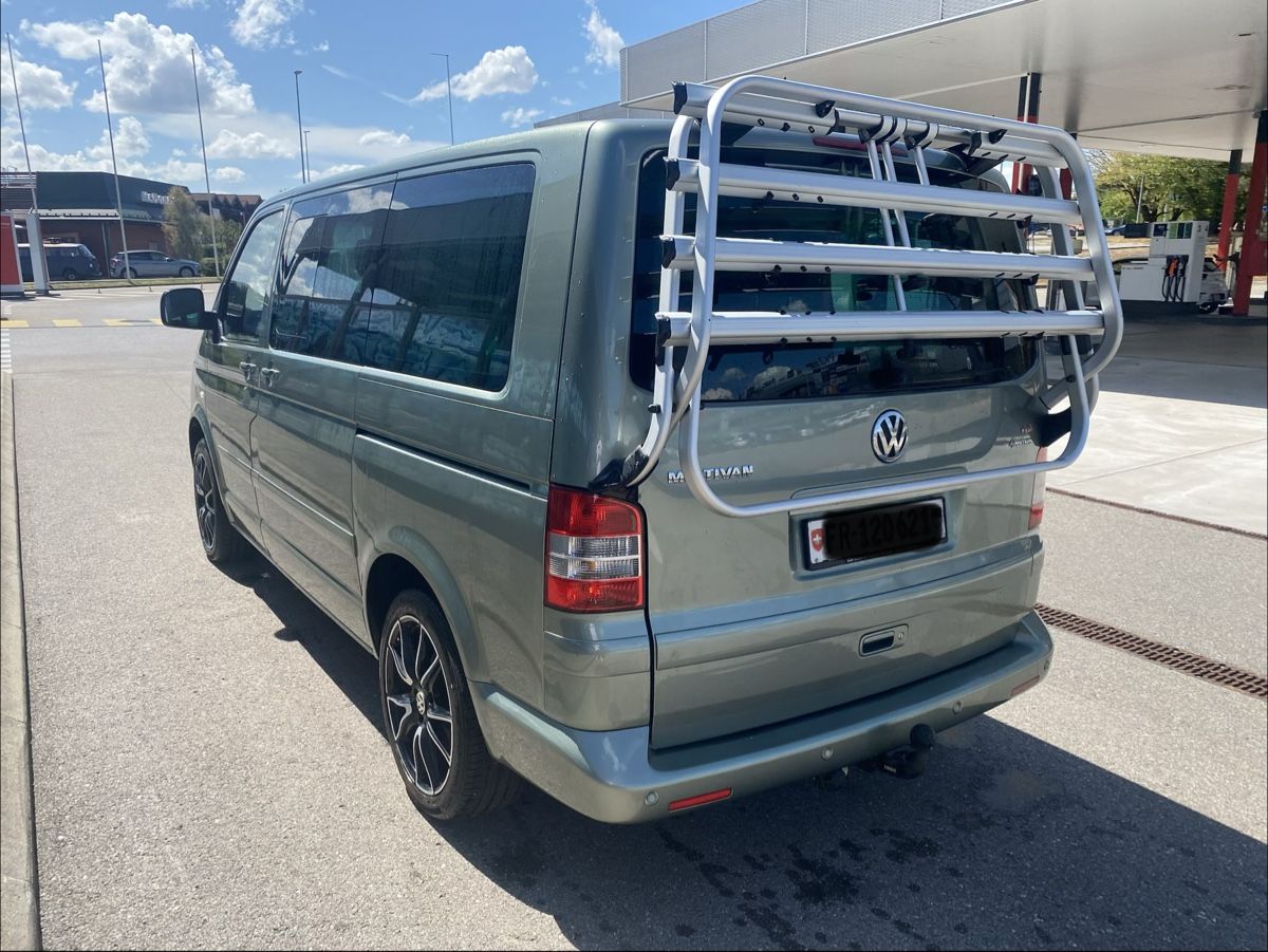VW Autos: Volkswagen Multivan T5 – D'occasion à Neyruz FR par patchass 2