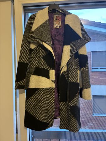 Cappotto DESIGUAL donna geometrico taglia unica usato