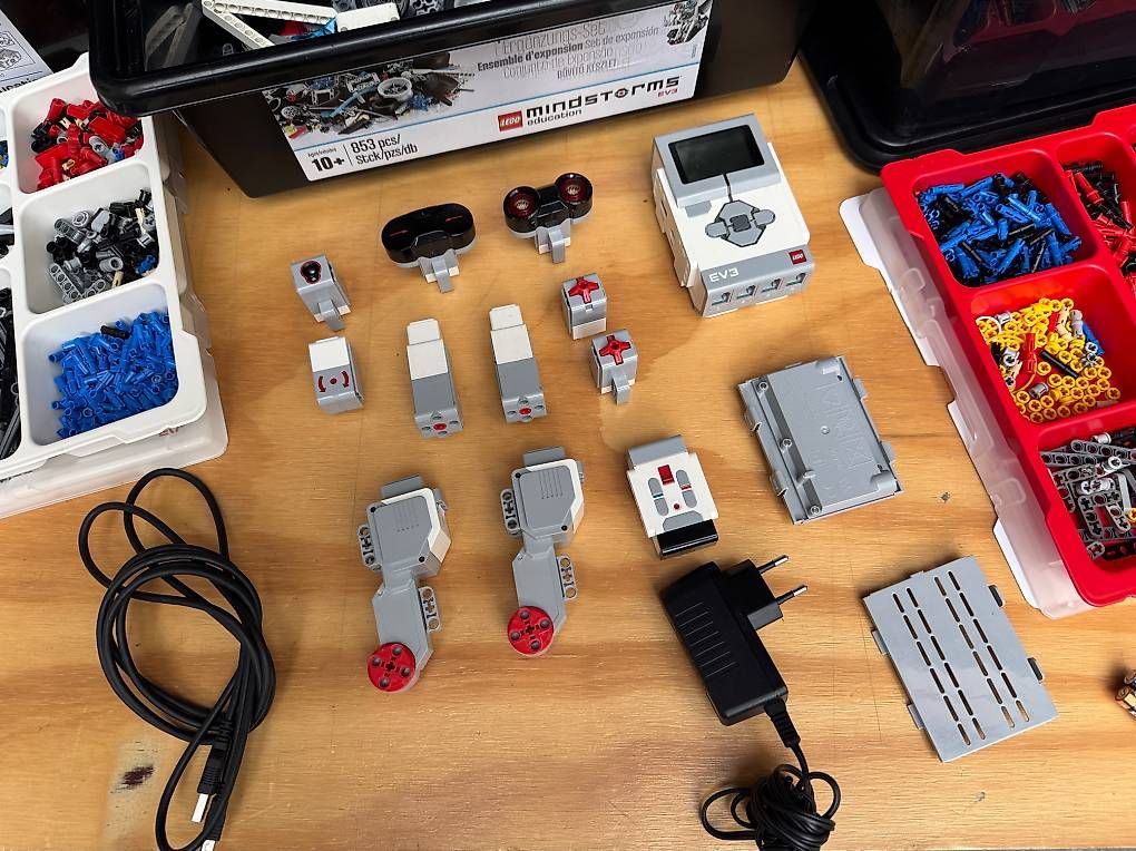 Lego Kit di costruzioni: LEGO MINDSTORMS Education EV3 – Usato da Zürich venduto da Hardi28 1