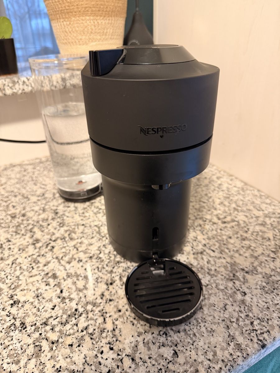 Nespresso Macchine per caffè & Macchine per espresso: Nespresso Vertuo Pop – Usato da Thun venduto da CH_Rooster 2