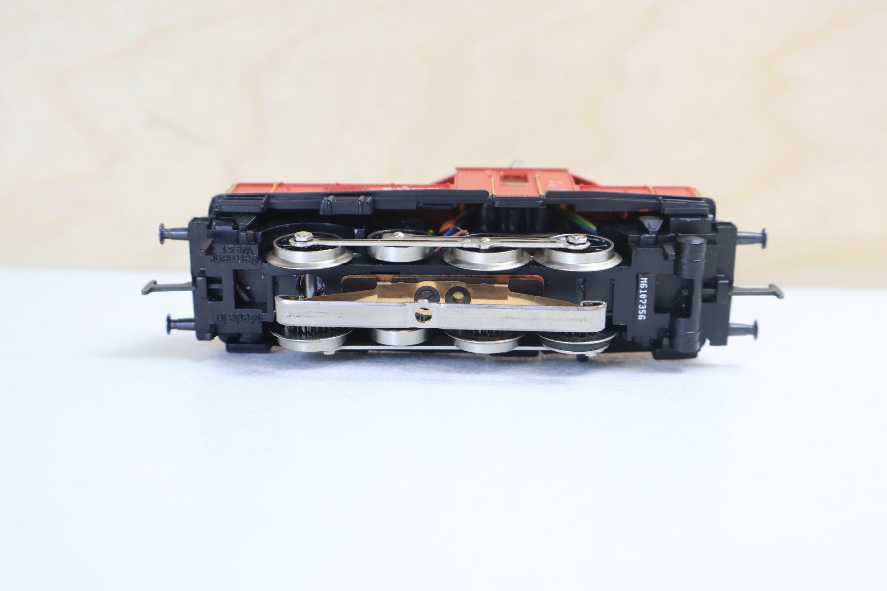Märklin Modelleisenbahnen: Märklin SBB Ee 3/3 Rangier E-Lok - Digital H0 – Gebraucht aus Winterthur von Monstera 8
