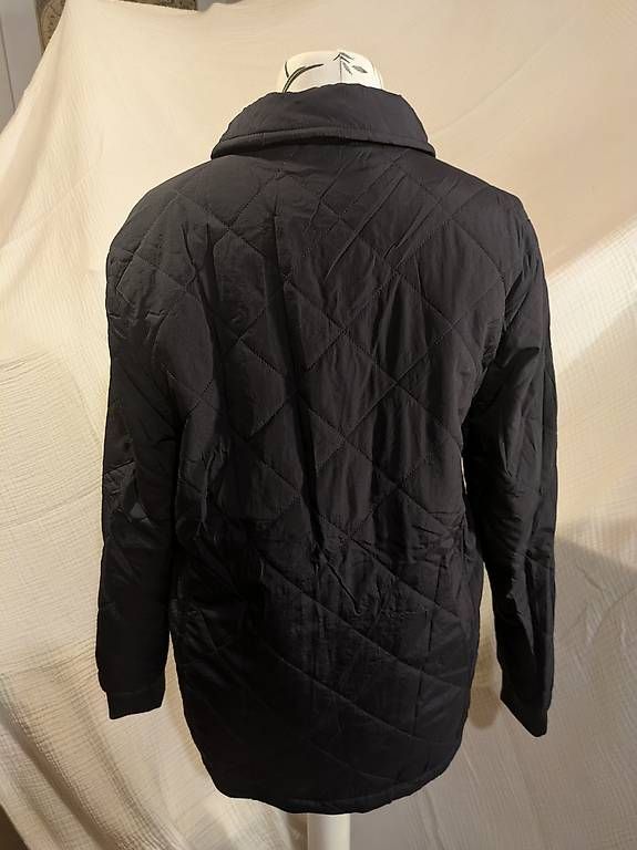 Jacken: Steppjacke mit Reissverschluss Grösse S – Gebraucht aus Schwyz von Magdalena86 2