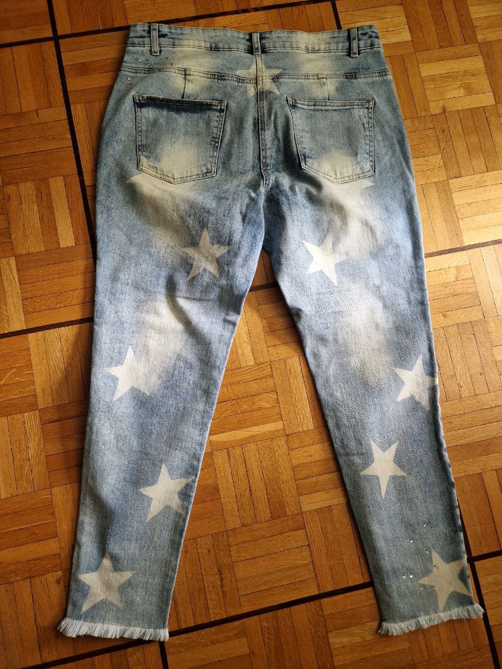 Jeans: Pantalon jeans taille 44 – Nuovo (secondo la descrizione) da Morges venduto da gos_zg9l