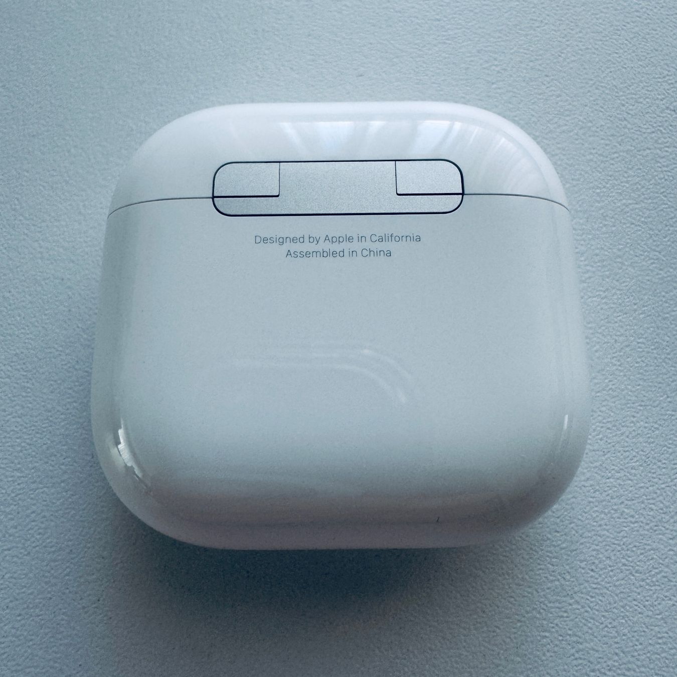 Original Apple Ladecase A3059 für AirPods 4 Gen. mit ANC