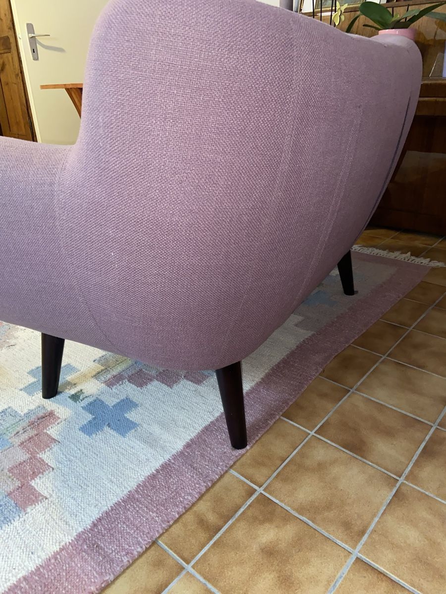 Sofas: Canapé 3 places mauve  – Gebraucht aus Mont-sur-Lausanne von lau_2775 2