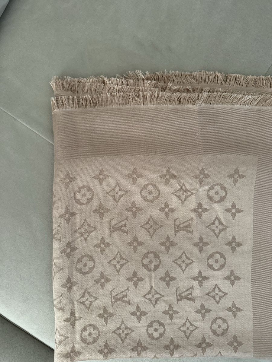 Louis Vuitton Foulard & Sciarpe: ORIGINAL! Louis Vuitton Schal – Usato da Oberrieden venduto da fashion_minoush