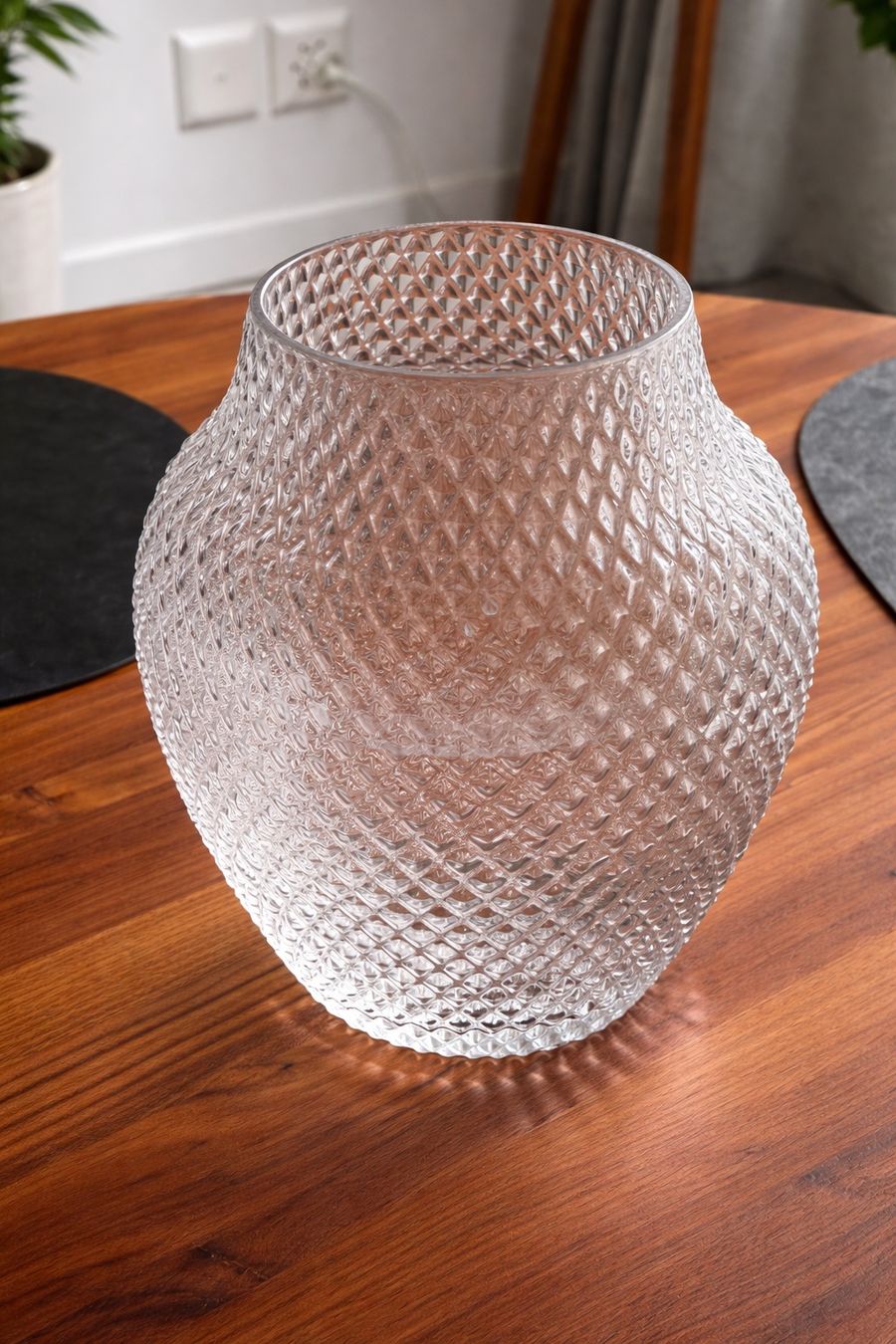 Vasi & Recipienti: Vase en verre transparent texturé décoration – Usato da Lausanne venduto da AufLiebesehen 1