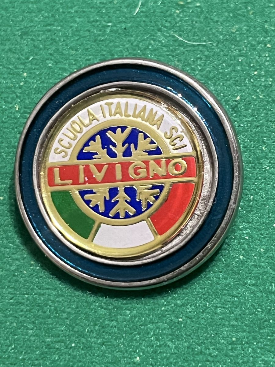 Placchette & Badge: Skischule Lignieres Abzeichen – Usato da Itingen venduto da Bebbi6569