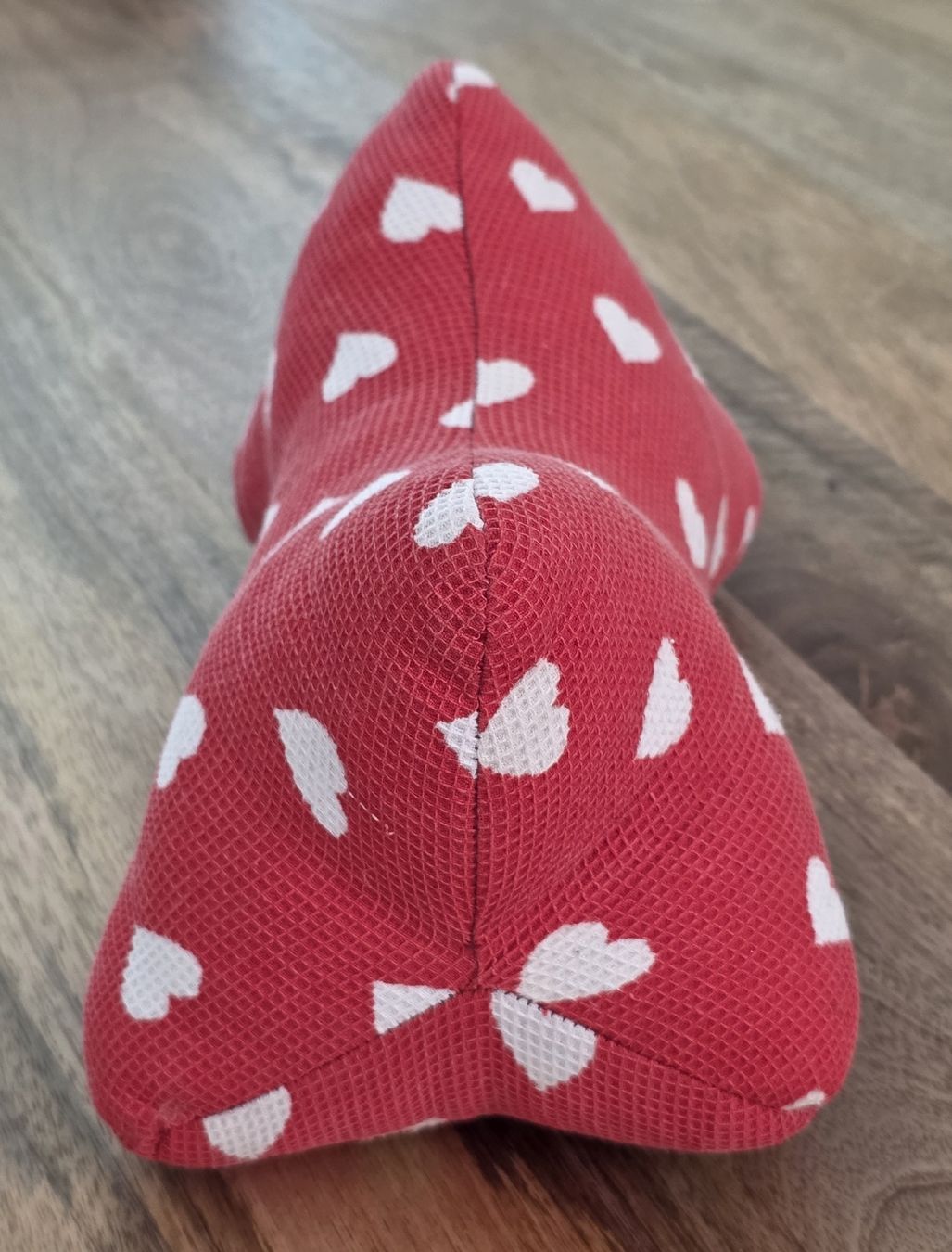 Cuscini: Kissen rot mit Herzen Handmade – Nuovo (secondo la descrizione) da Rheinsulz venduto da Gilea 2