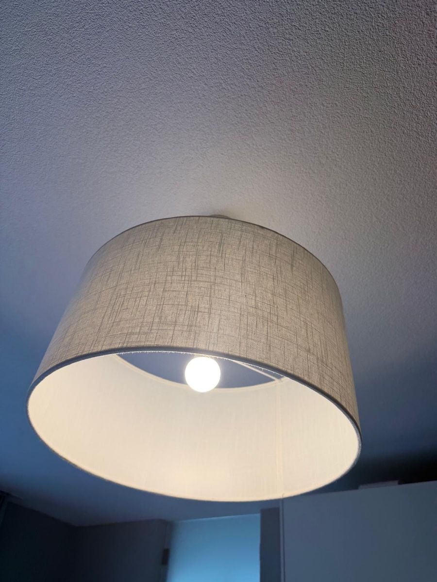 Lustres & lampes de plafonds: Hängeleuchte Lampenschirm  – D'occasion à Weiningen ZH par proi4o