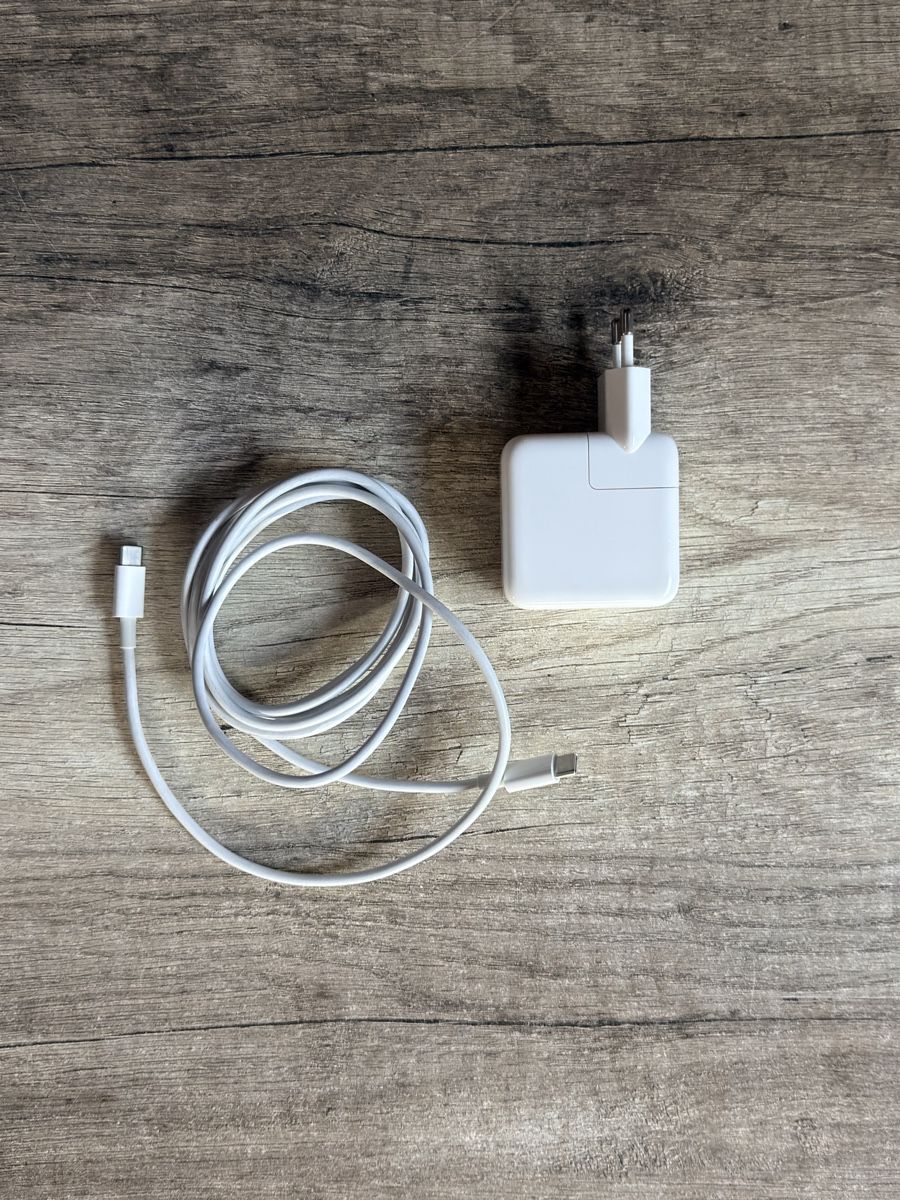 Apple Notebook: Macbook Air M1 8GB ab 1.00.- – Usato da Dussnang venduto da Matt1987 2