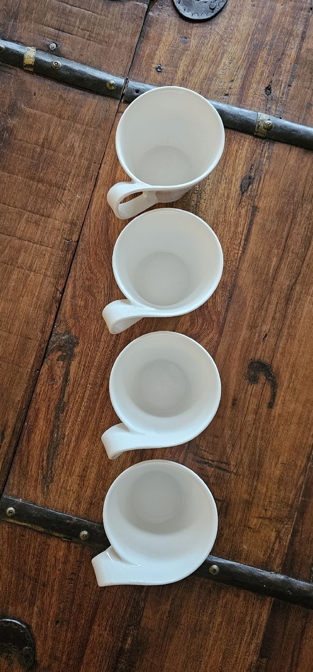 Villeroy & Boch Tassen: Villeroy & Boch Kaffeetassen Set 4 Stück.  – Gebraucht aus Kollbrunn von Antikmann 2